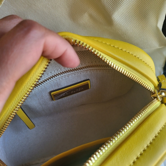 TORY BURCH KIRA CAMERA BAG - Picture 5 of 10